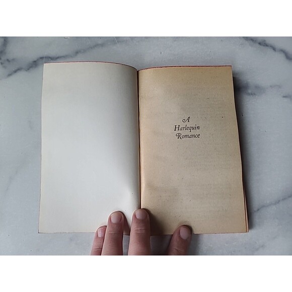 Remembered Serenade By Mary Burchell Paperback - Picture 2 of 10